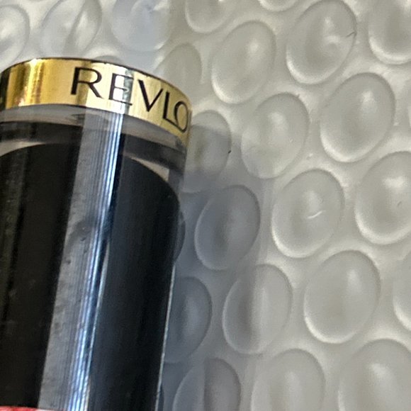 Revlon Lipstick #005 Fire & Ice Shine - Picture 9 of 10